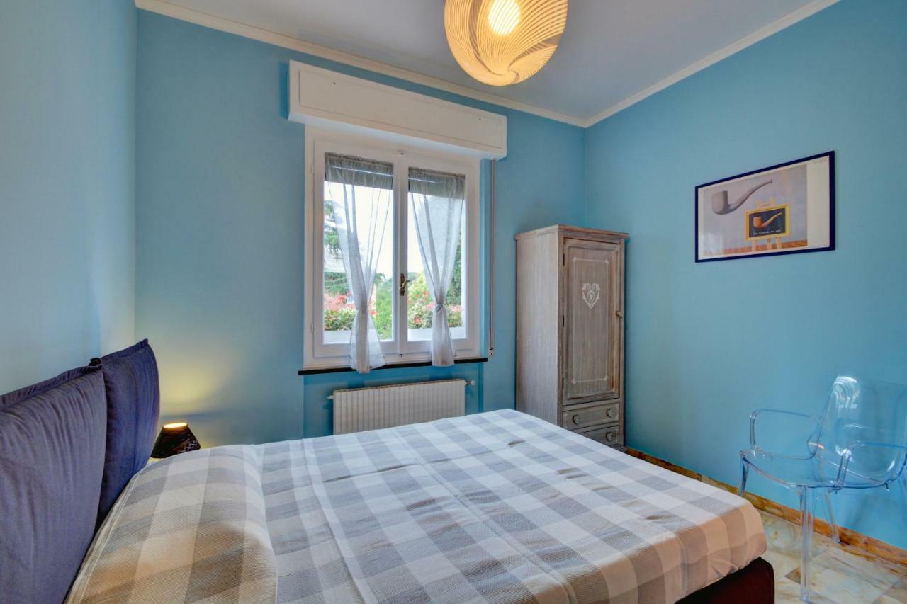 B&B La Rosa Segreta Genoa Bagian luar foto