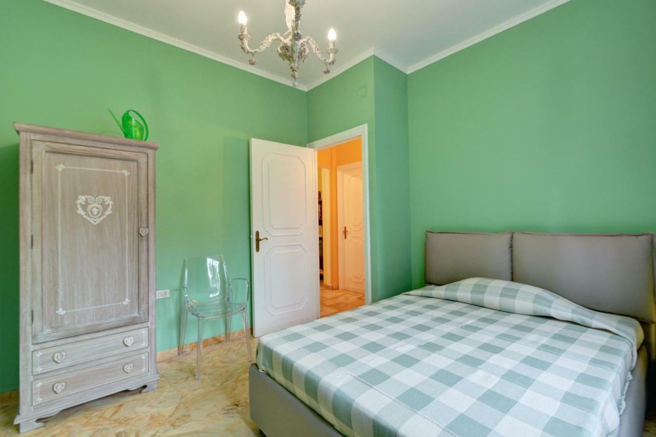 B&B La Rosa Segreta Genoa Bagian luar foto