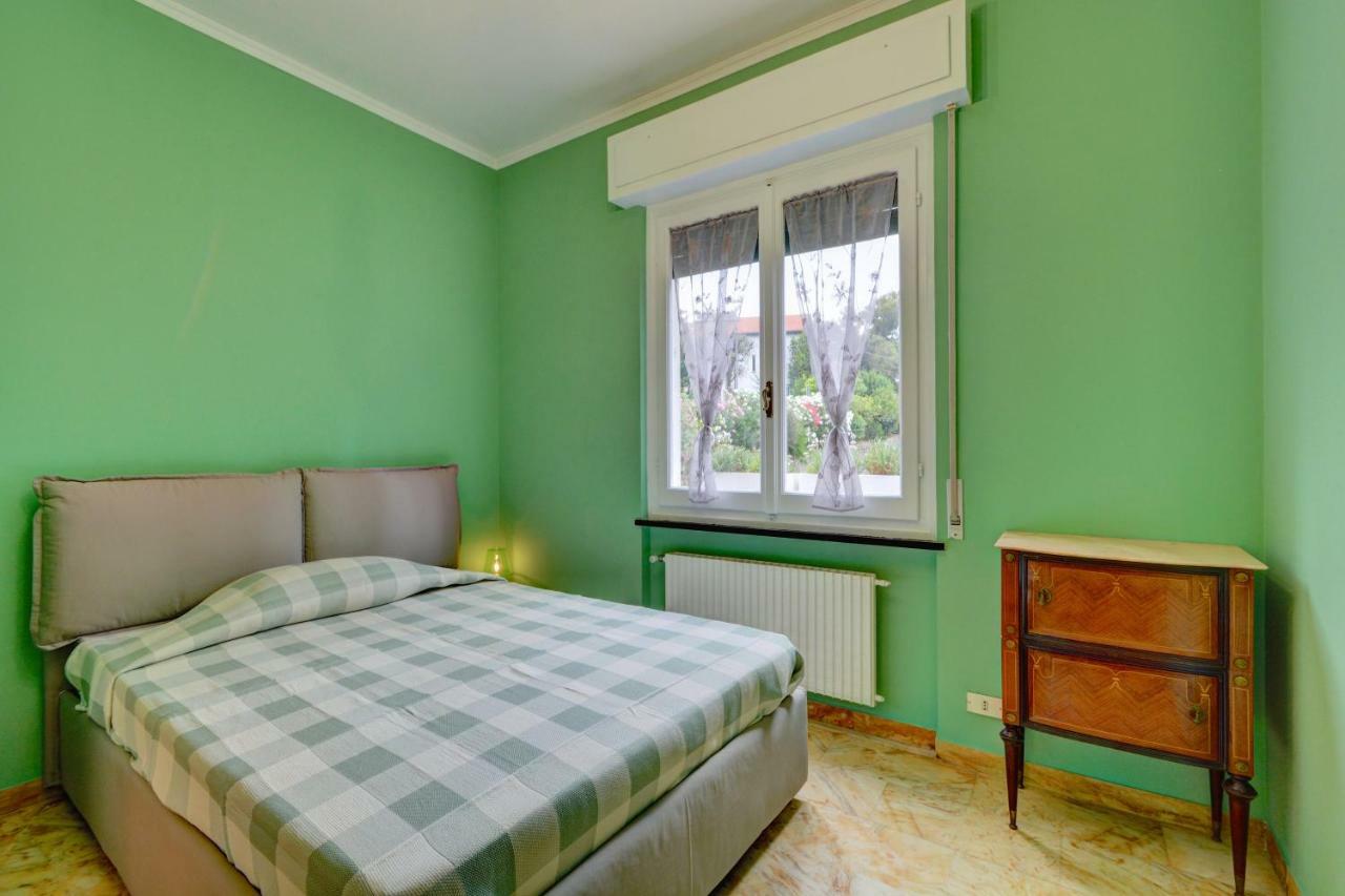 B&B La Rosa Segreta Genoa Bagian luar foto